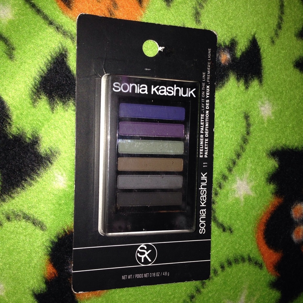 NEW IN PACKAGING SONIA KASHUK EYELINER PALETTE